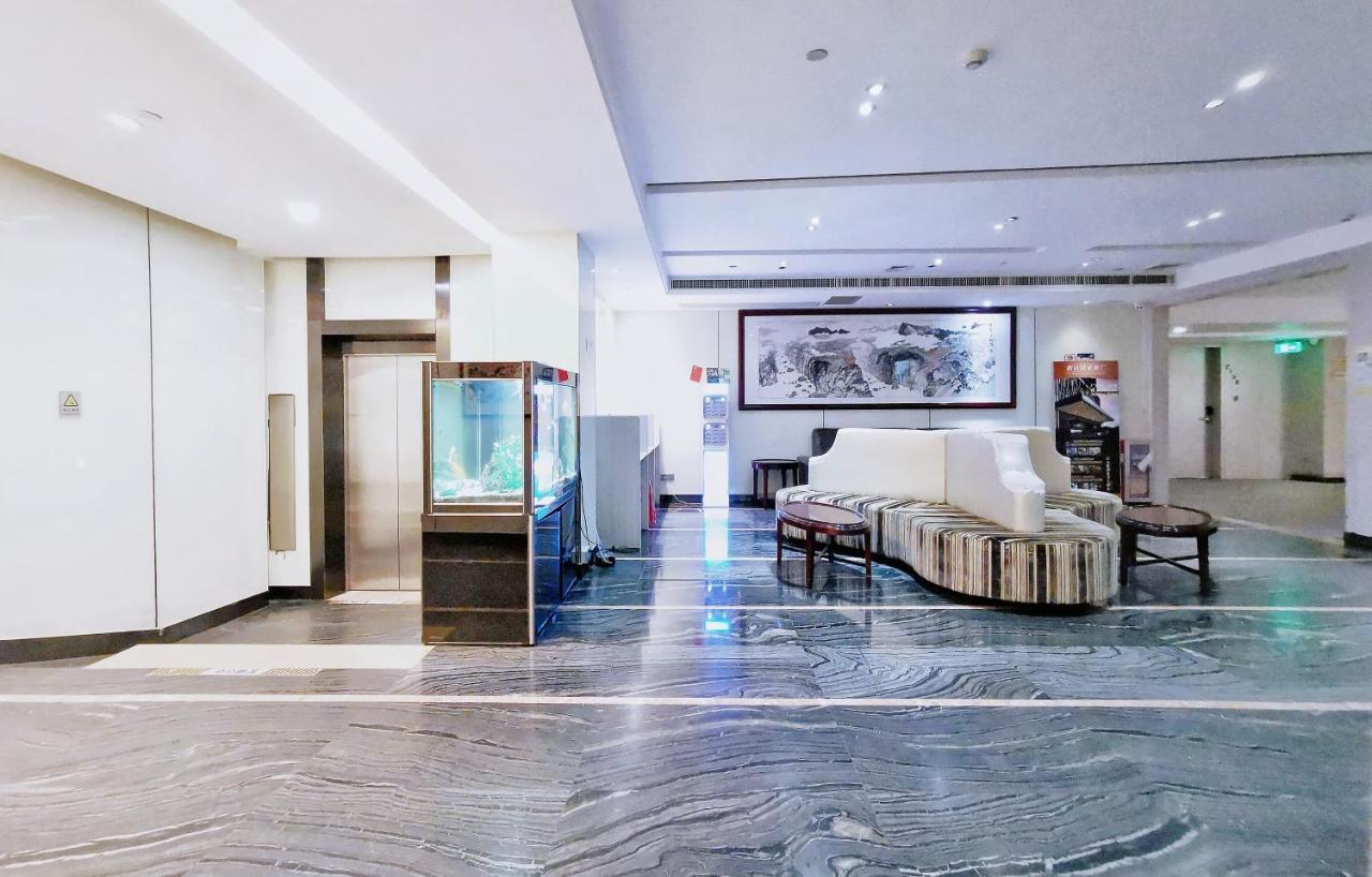 Paco Hotel Tianhe Coach Terminal Metro Satation Guangzhou-Free Shuttle Bus For Canton Fair Exteriör bild