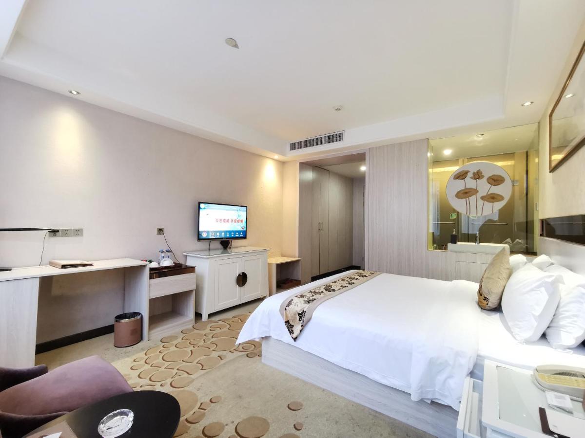 Paco Hotel Tianhe Coach Terminal Metro Satation Guangzhou-Free Shuttle Bus For Canton Fair Exteriör bild