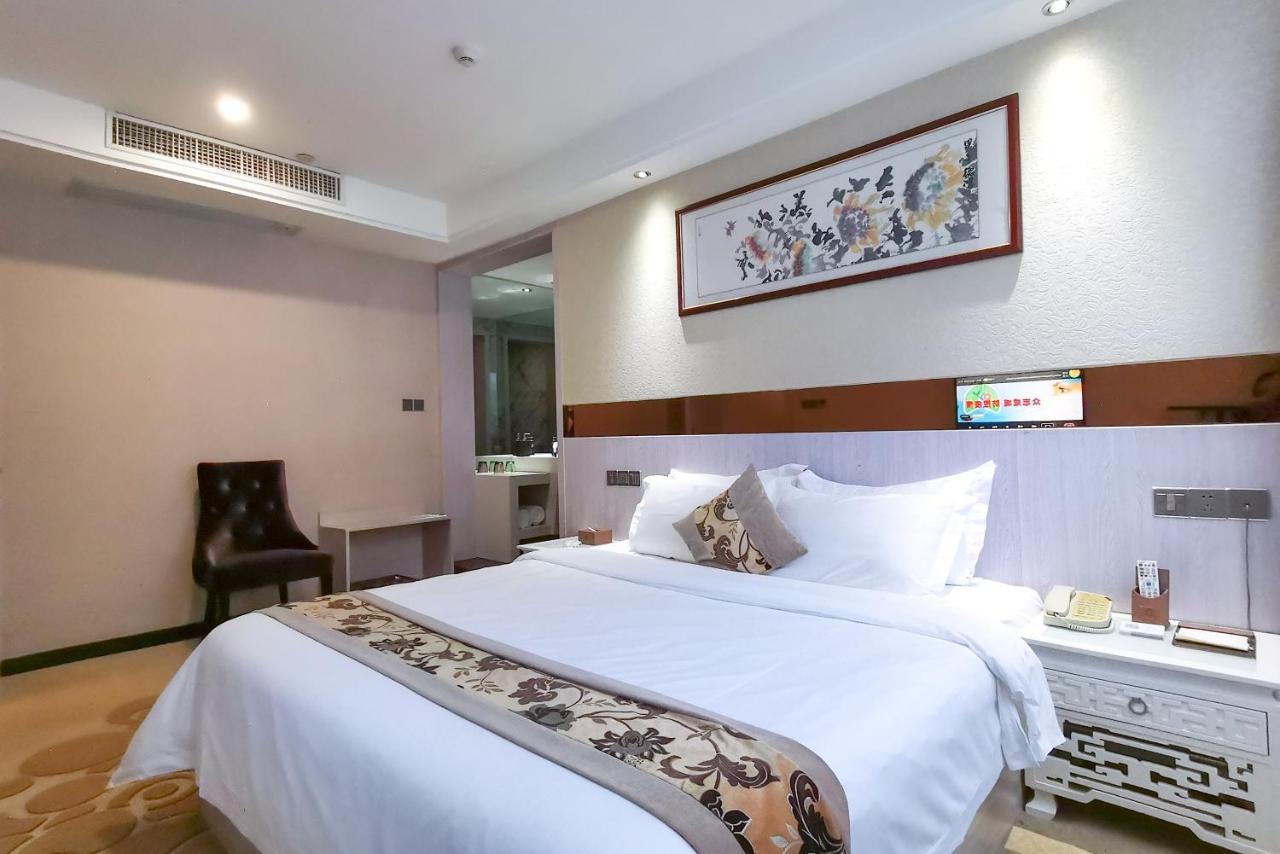 Paco Hotel Tianhe Coach Terminal Metro Satation Guangzhou-Free Shuttle Bus For Canton Fair Exteriör bild