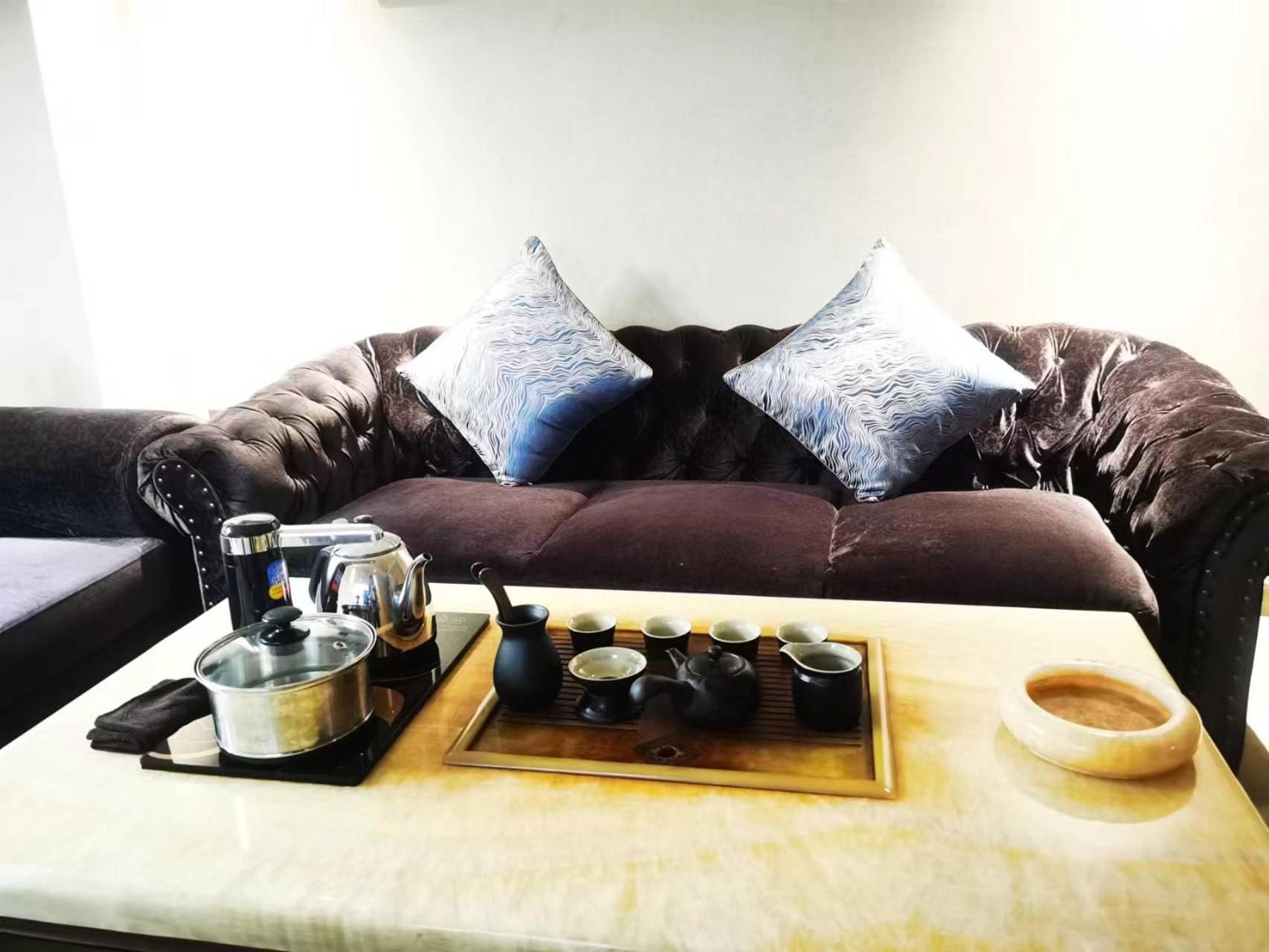 Paco Hotel Tianhe Coach Terminal Metro Satation Guangzhou-Free Shuttle Bus For Canton Fair Exteriör bild