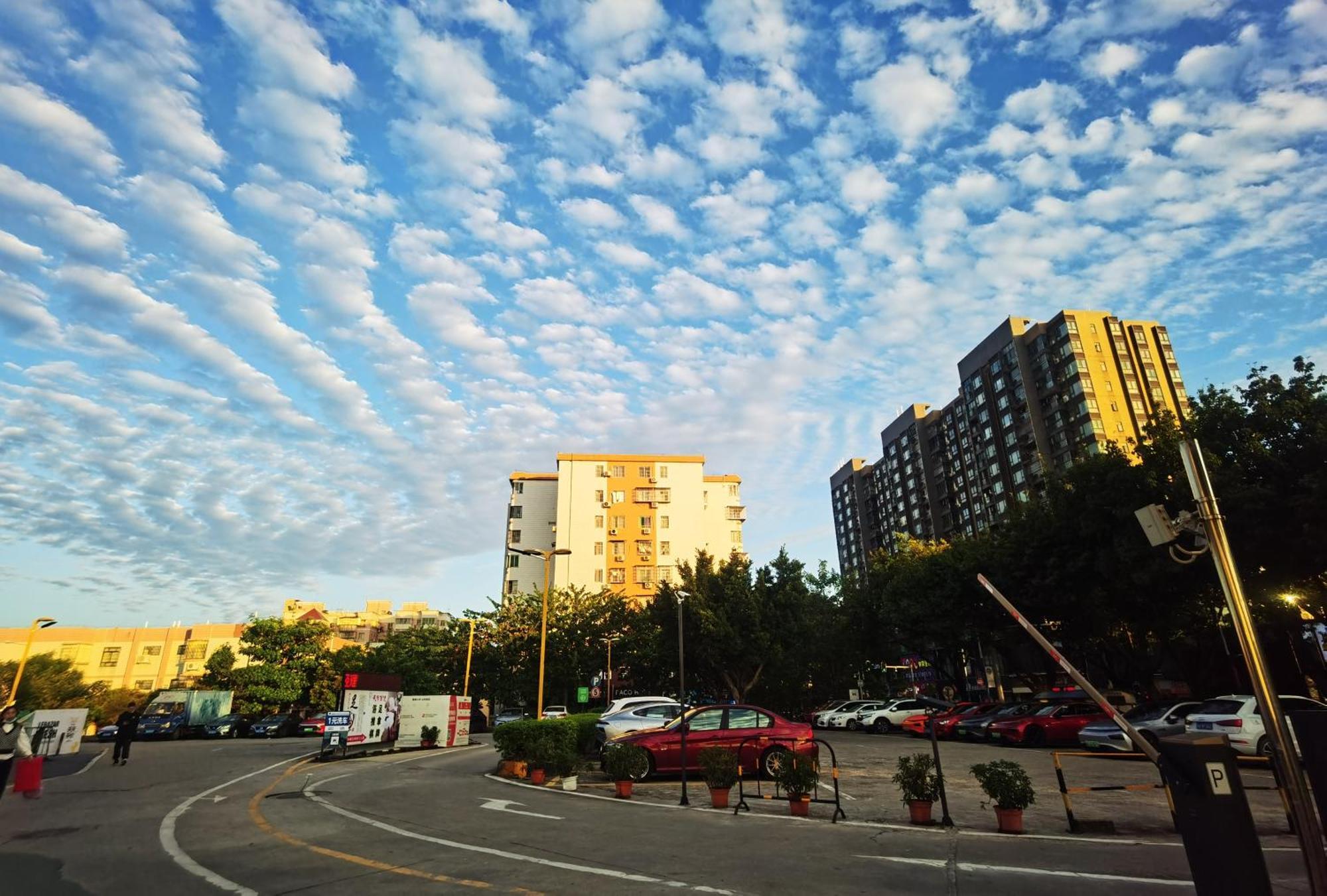 Paco Hotel Tianhe Coach Terminal Metro Satation Guangzhou-Free Shuttle Bus For Canton Fair Exteriör bild